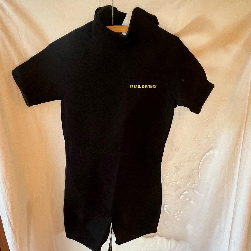 US Divers Black Neoprene Surf Dive Swim  wet suit, Zip up, shorts, short sleeve